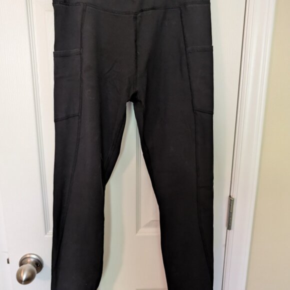 Pact On the Go-To Pocket Leggings - Picture 3 of 4